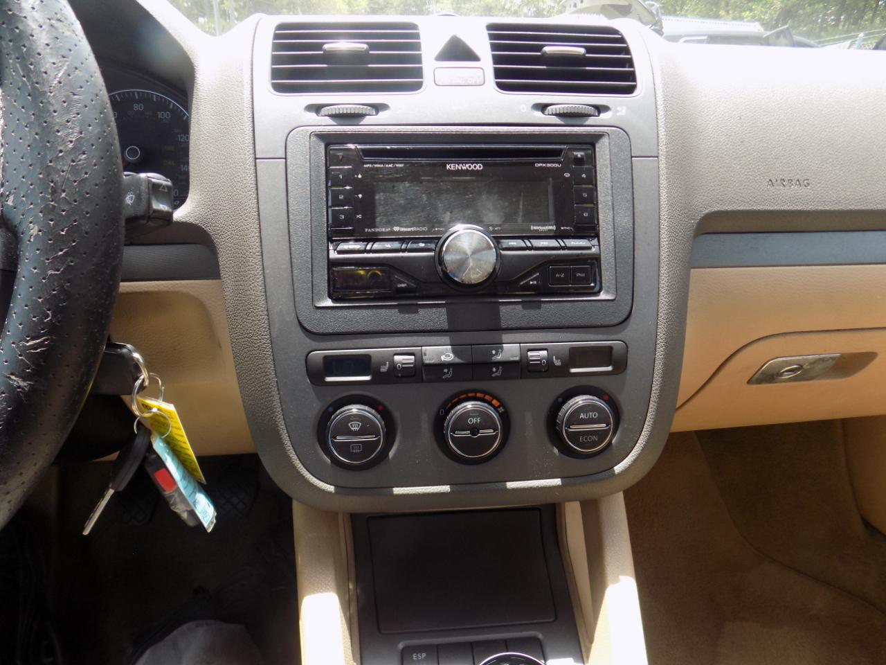 volkswagen new jetta 2005 3VWST71K65M643558 image volkswagen new jetta 2005 3VWST71K65M643558 image
